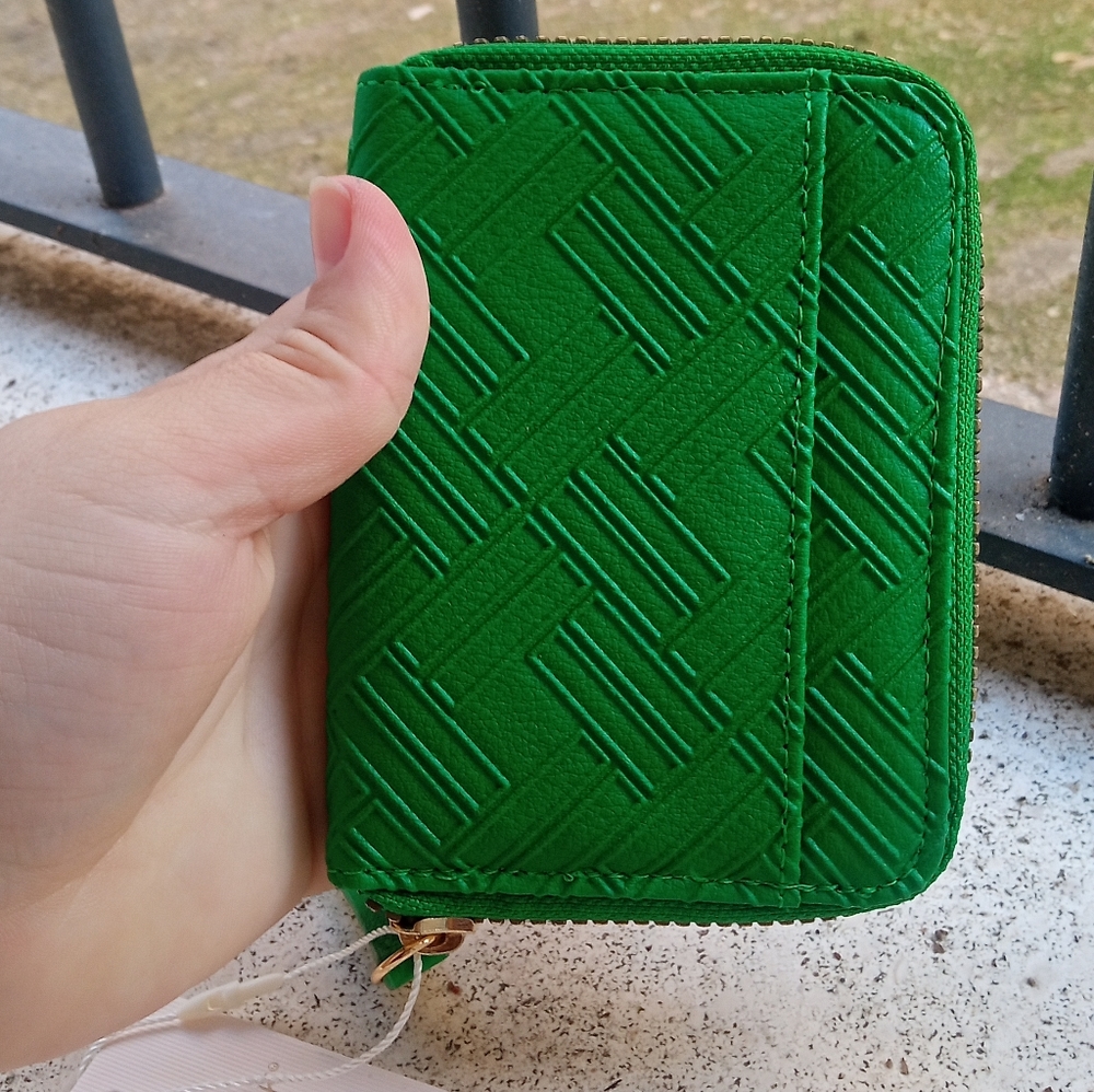Primark New with Tags Green Wallet - Picture 7 of 8